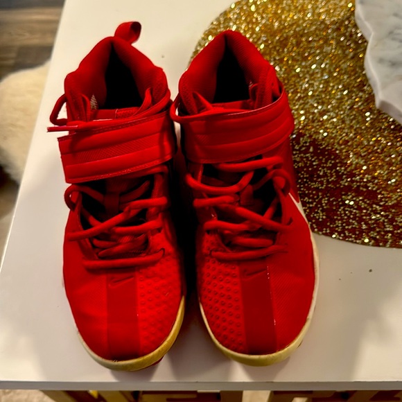 Baseball Cleats - Picture 3 of 3